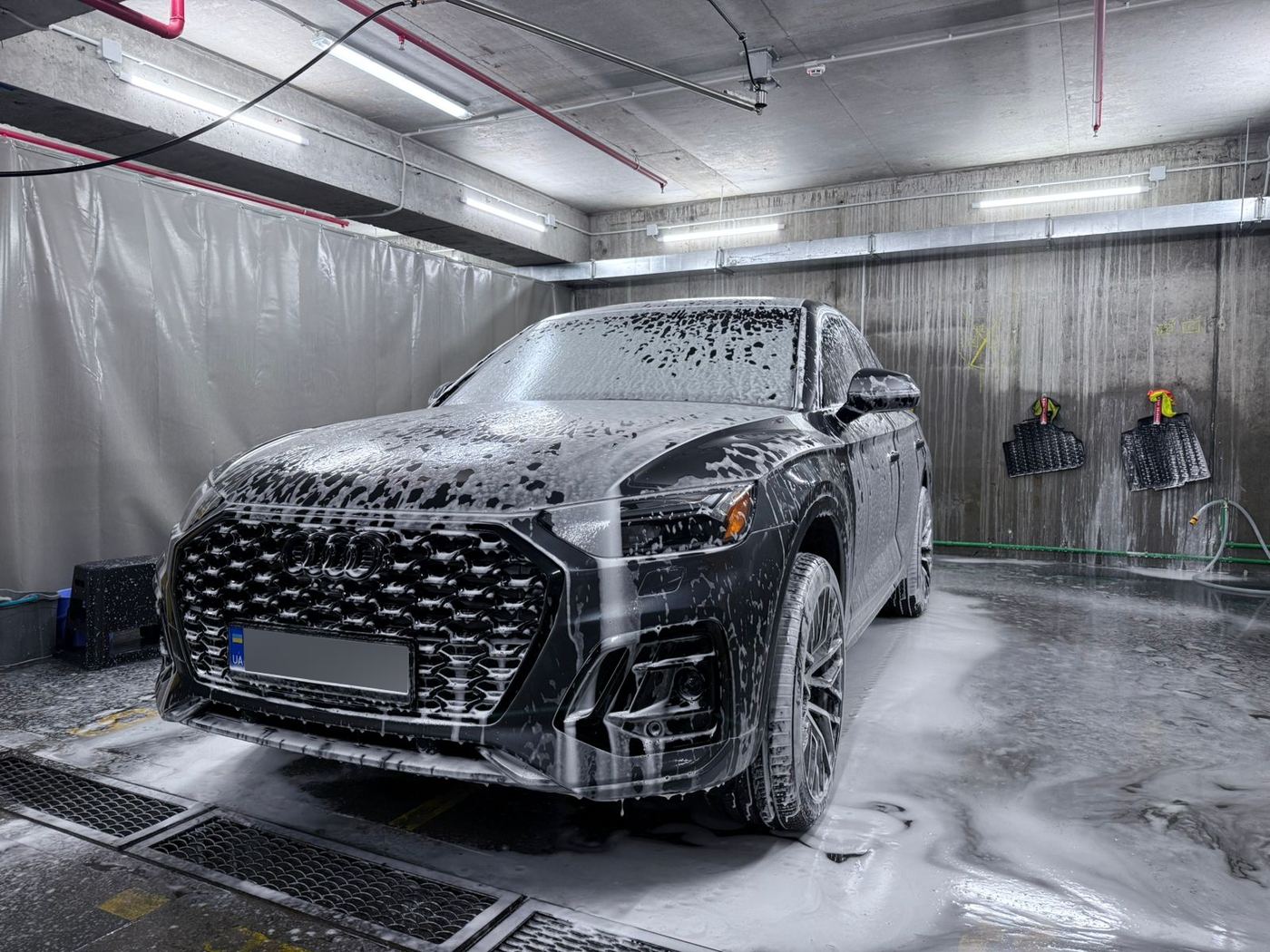 Audi — активна піна на автомийці TCD